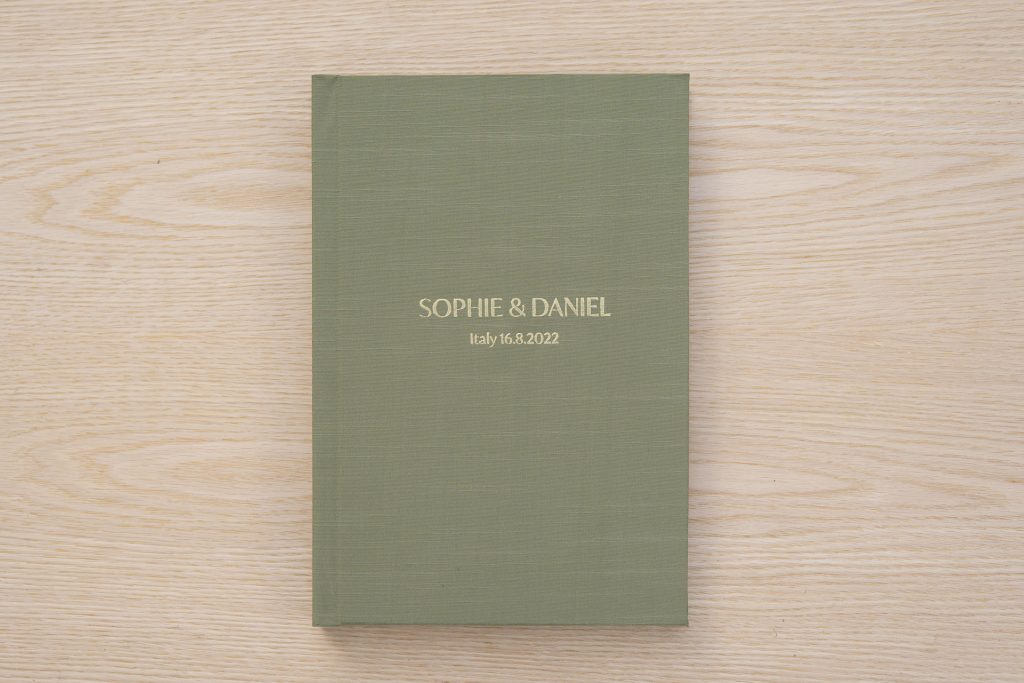 Magazine Style Photo Album. The smaller 8x12 format and limited features makes it the perfect option for the budget-conscious newlyweds to still be able to afford a high-end professional quality wedding album.