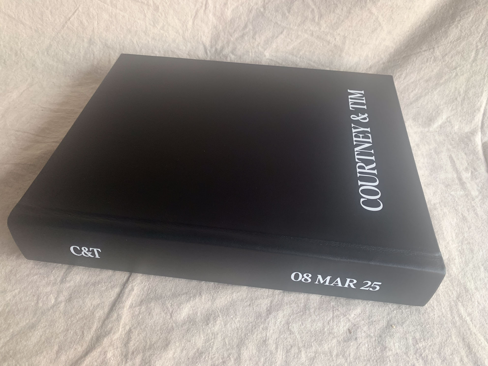 Fashion Collection Black and White Wedding Photo Album