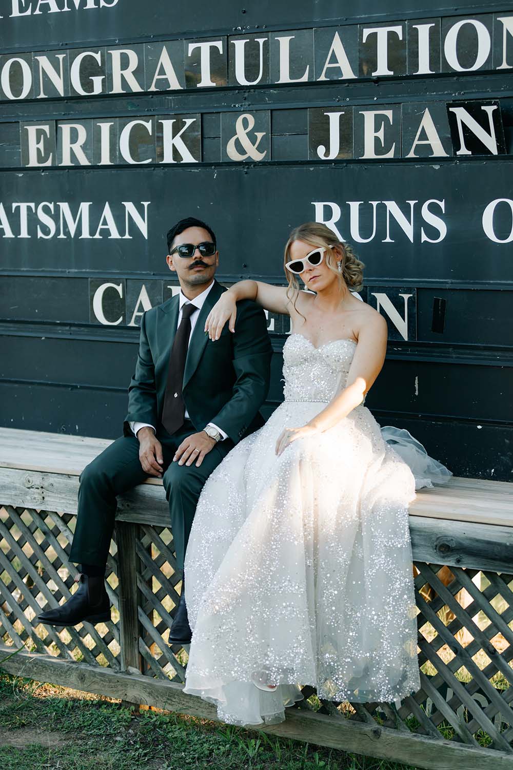 Review Wedding Magazine Design Erick & Jean